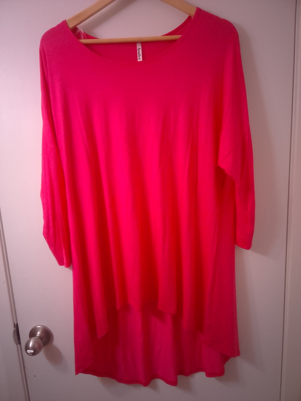 NWOT Azules neon pink tunic top XL